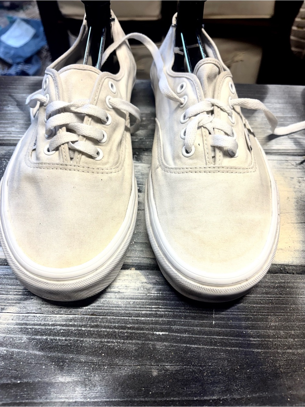 White Vans sneakers  size size 11.5 men good condition